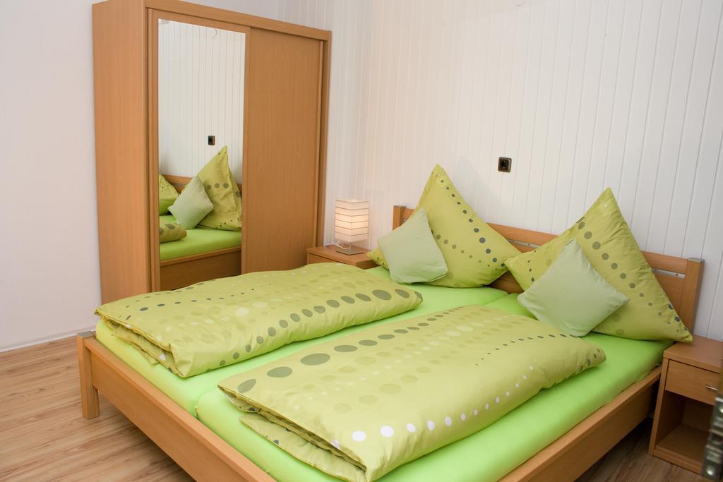 Ferienhaus Alina Бернкастель-Кюс Номер фото